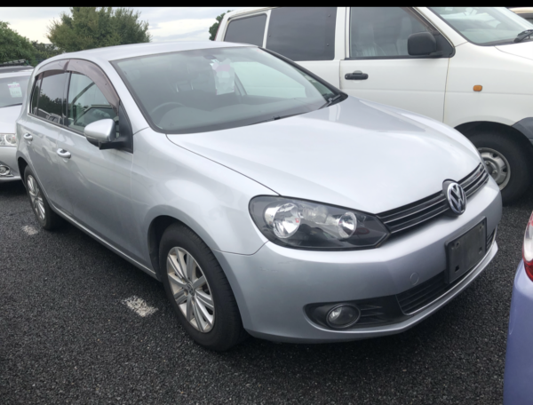 VOLKSWAGEN GOLF TSI